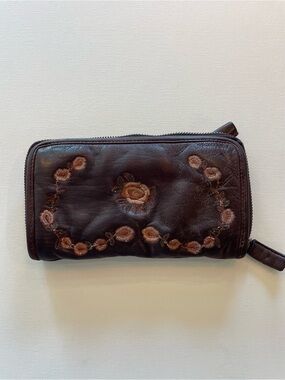 KEANN West Dark Brown distressed Leather Zip Wallet with Rose Embroidery